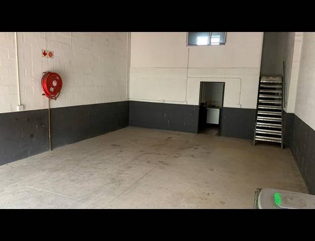 INDUSTRIAL PROPERTY TO RENT IN MANSFIELD